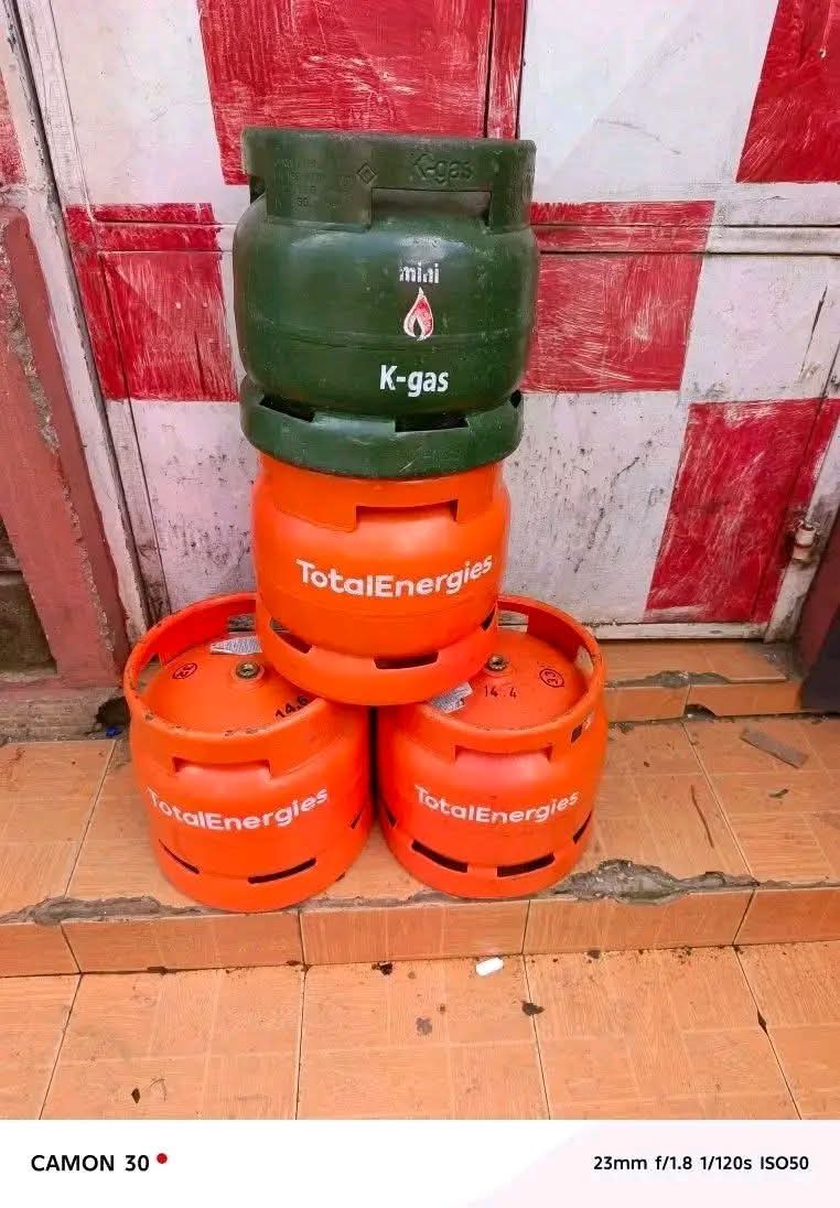 K gas /total gas refills